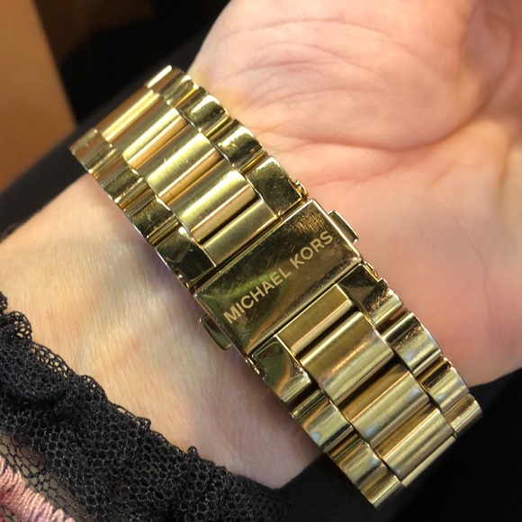 NOT AVAILABLE **Michael Kors gold tone watch - Picture 7 of 8